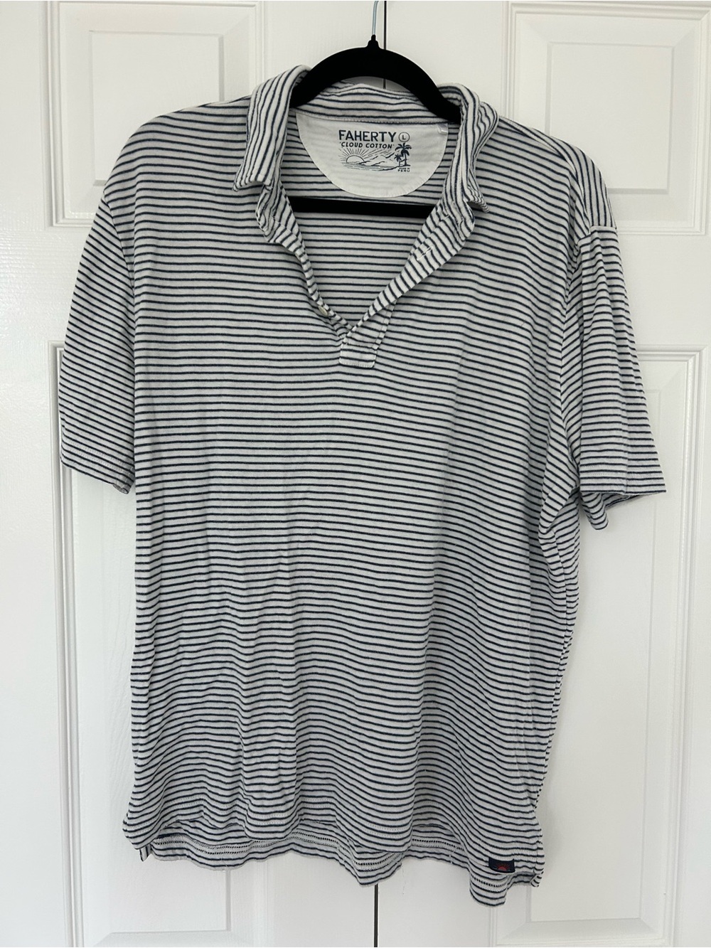 Faherty Short Sleeve Striped Polo in White and Navy